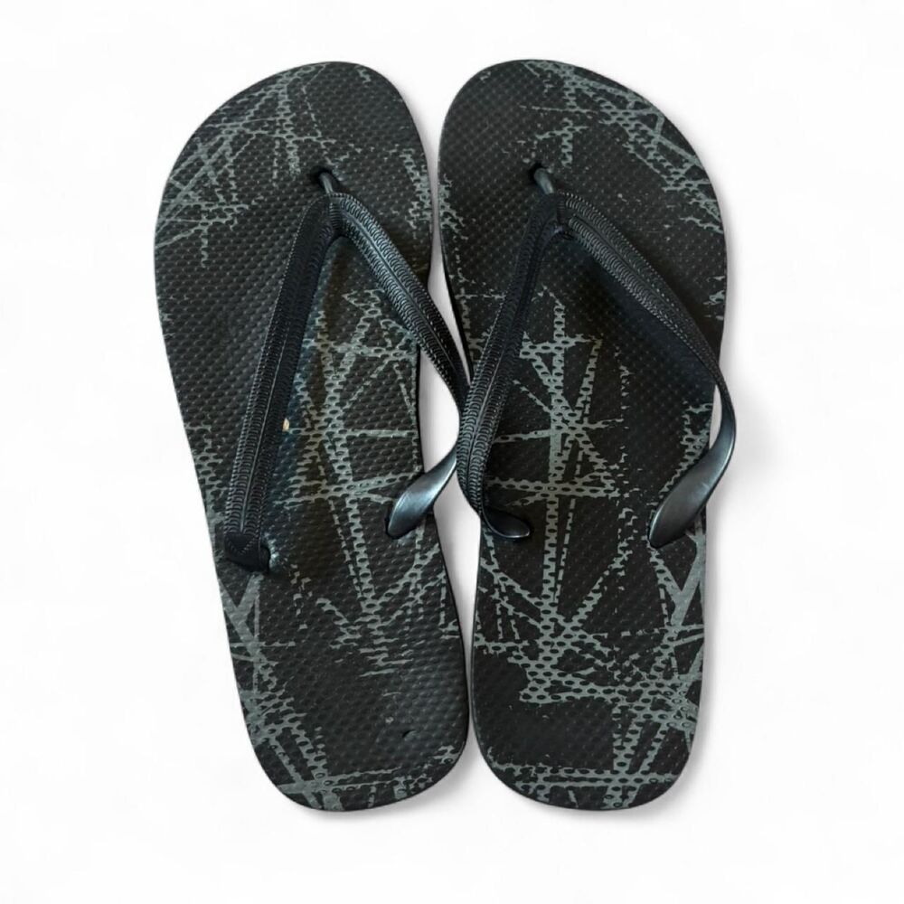 Black & Grey Abstract Pattern Flat Flip Flops - Men's Size 12